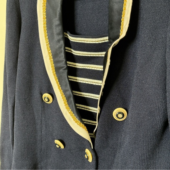 Vintage St. John Wool 2 pc Blazer + Skirt Set - Picture 4 of 12